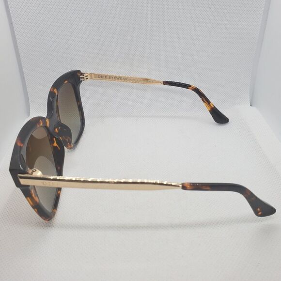 Diff Eyewear Bella Polarized Sunglasses - Picture 8 of 12